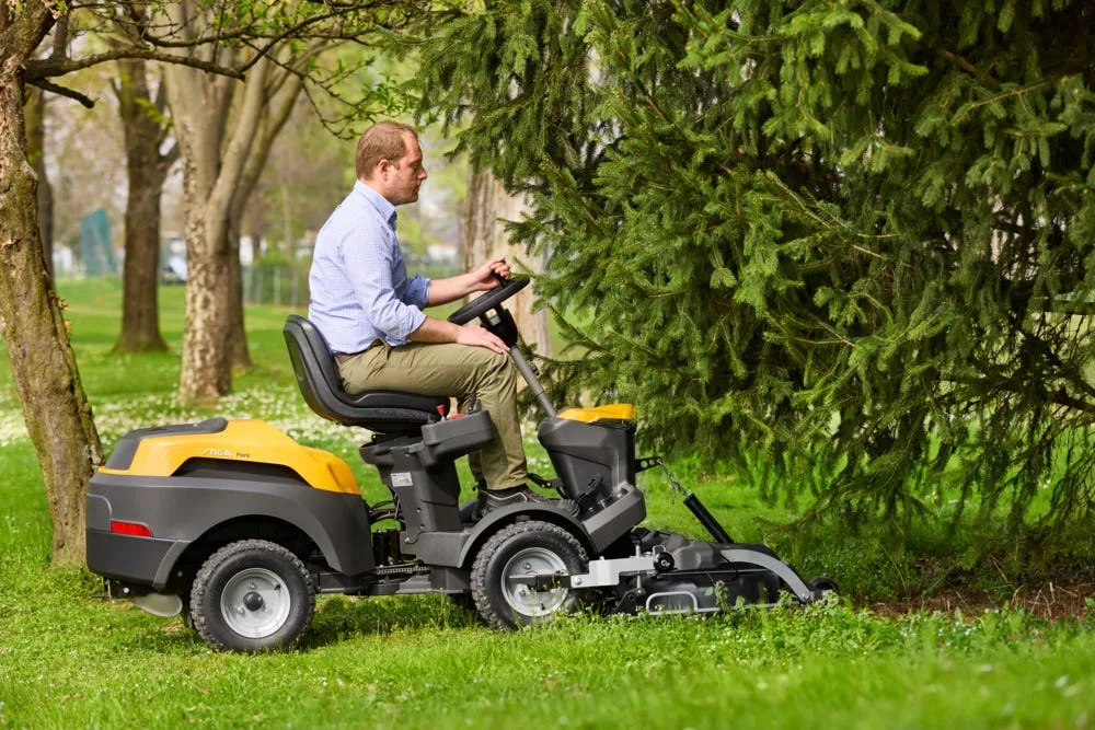 Benzínový rider STIGA Park 500 W
