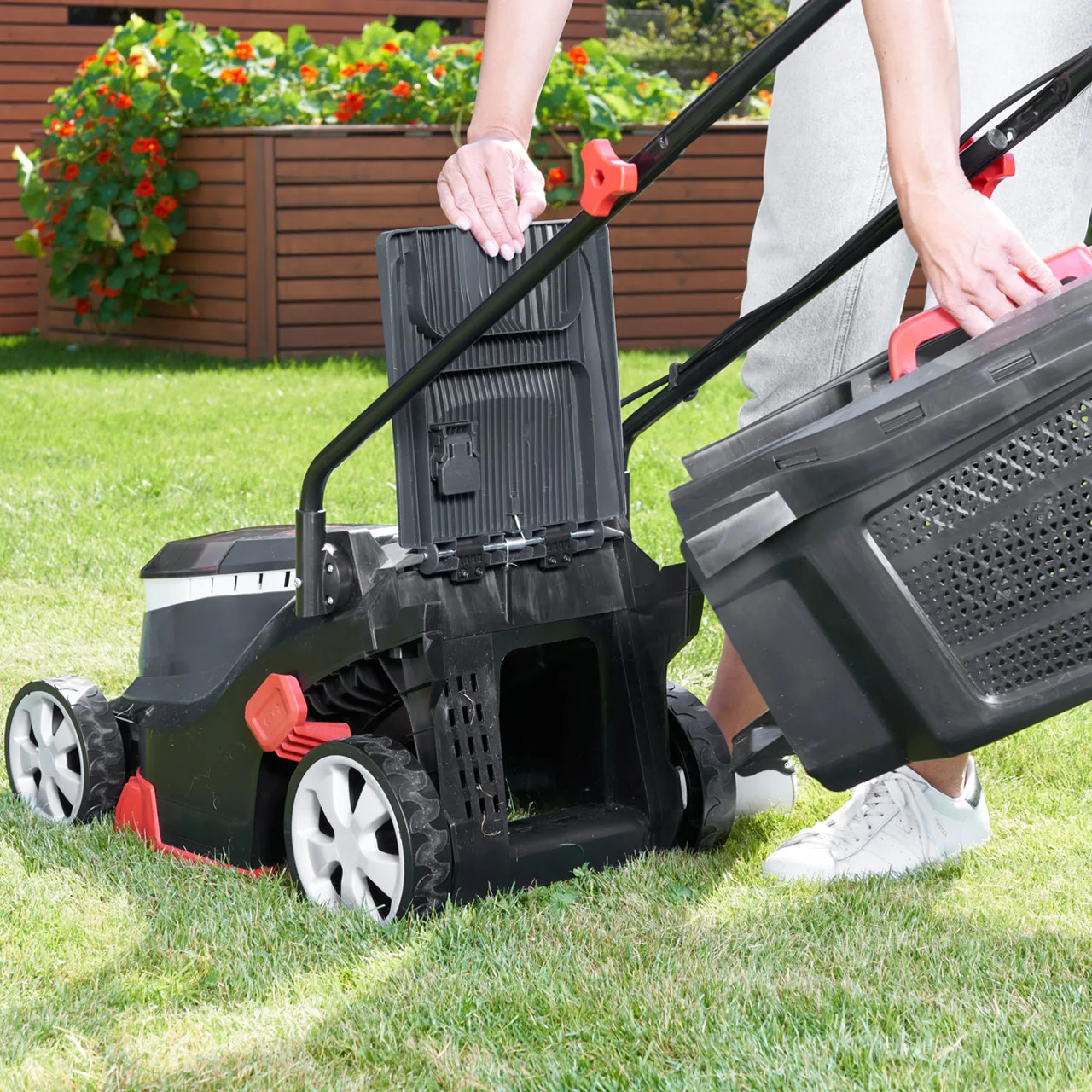 Akumulátorová travní sekačka AL-KO 3.22 Li Easy 18V SET