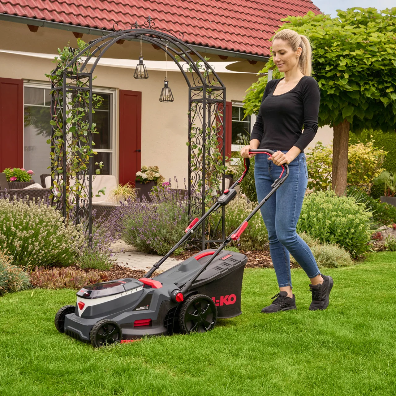 Akumulátorová travní sekačka AL-KO 38.6 Li Comfort SET