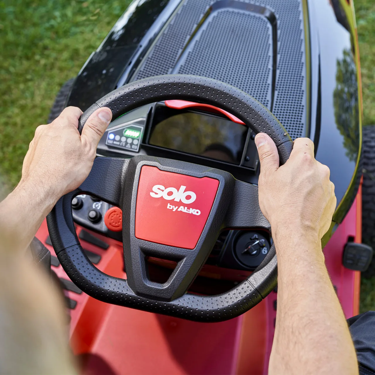 Akumulátorový zahradní traktor solo® by AL-KO T3100LI - 95.2E S