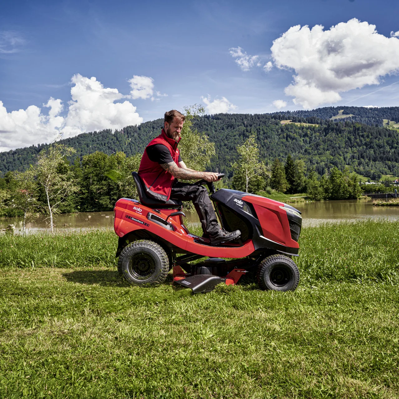 Benzínový zahradní traktor solo® by AL-KO T 15-93.3 HDS-A Comfort