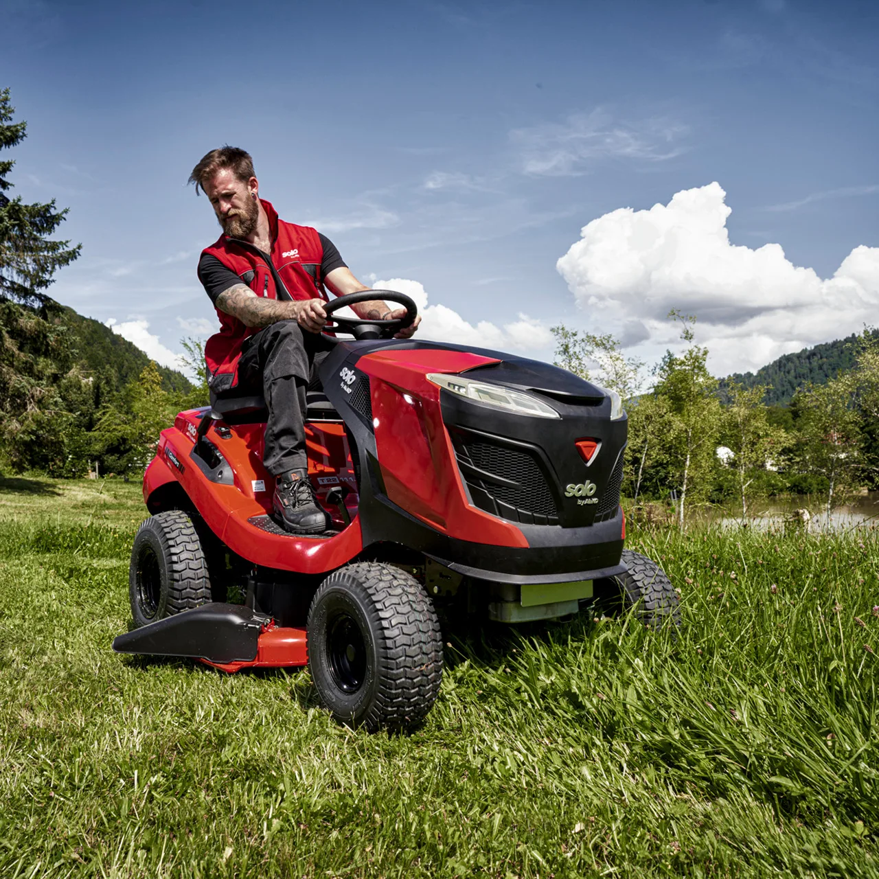 Benzínový zahradní traktor solo® by AL-KO T 18-111.4 HDS-A V2 Comfort