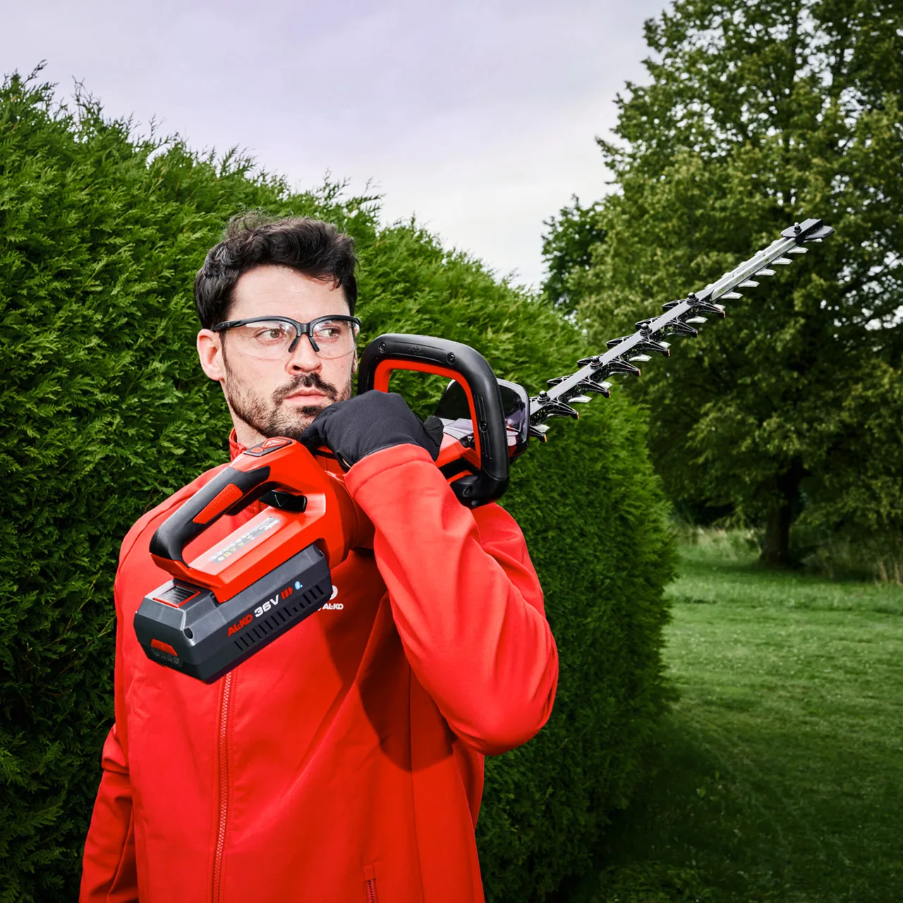 Akumulátorové nůžky na živý plot solo® by AL-KO HT 3660 Li SET