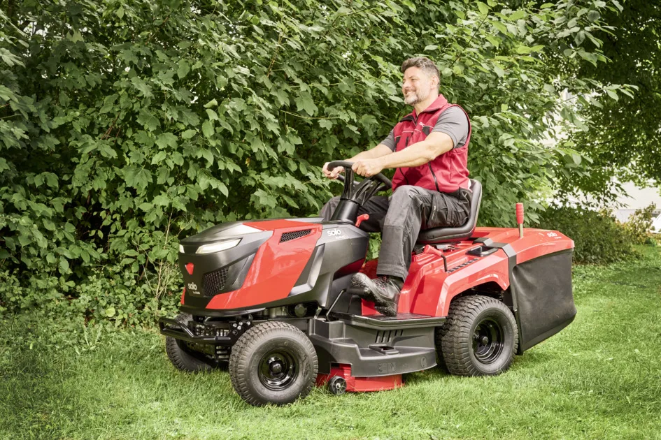 Benzínový zahradní traktor solo® by AL-KO T 14-86.6 HD-A Easy