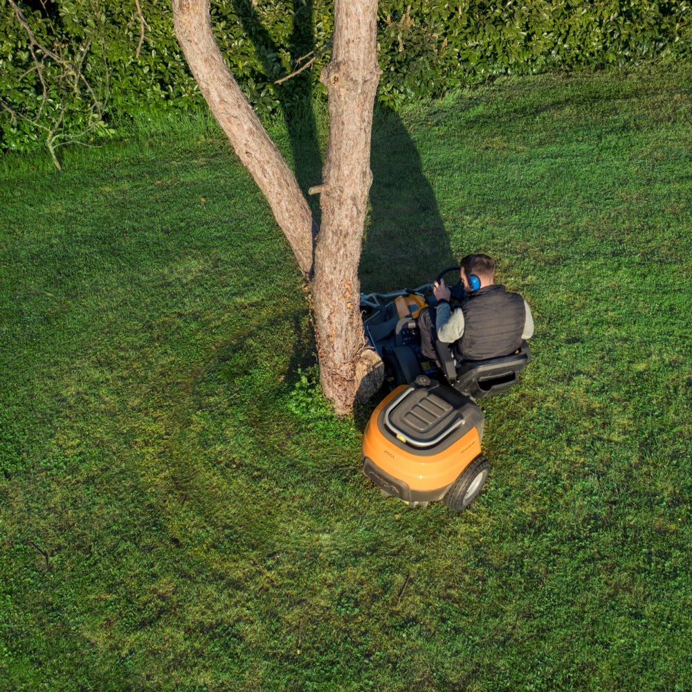 Benzínový rider STIGA Park Pro 900 AWX
