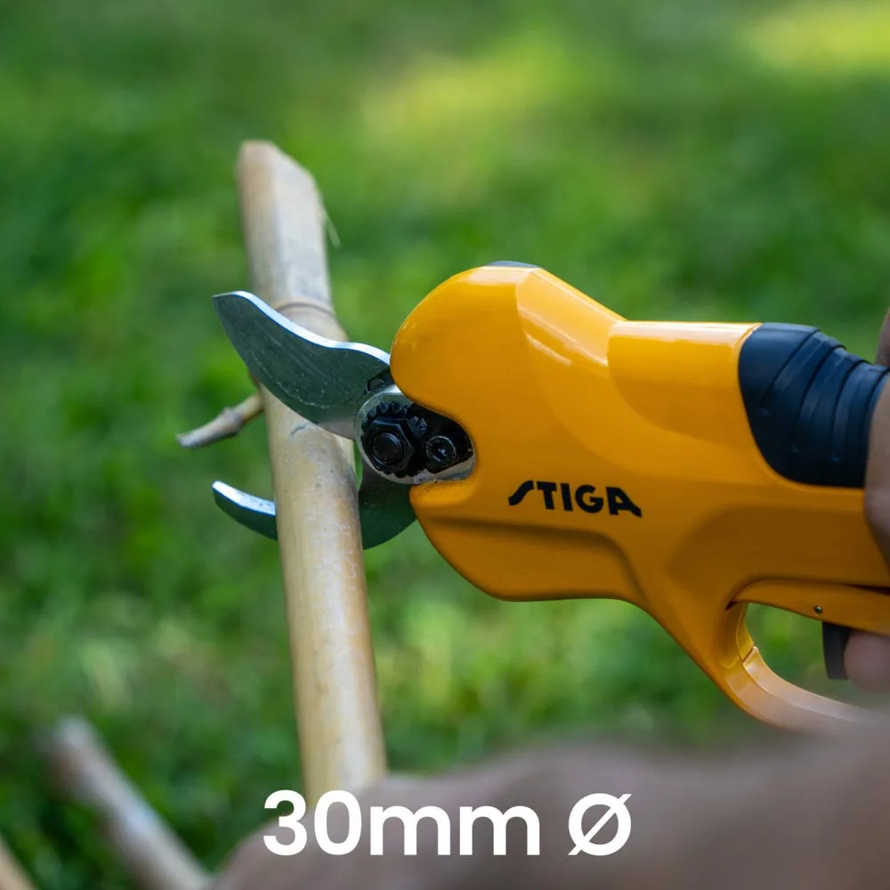 Akumulátorové nůžky a pila na prořezávání STIGA SP 100e Kit